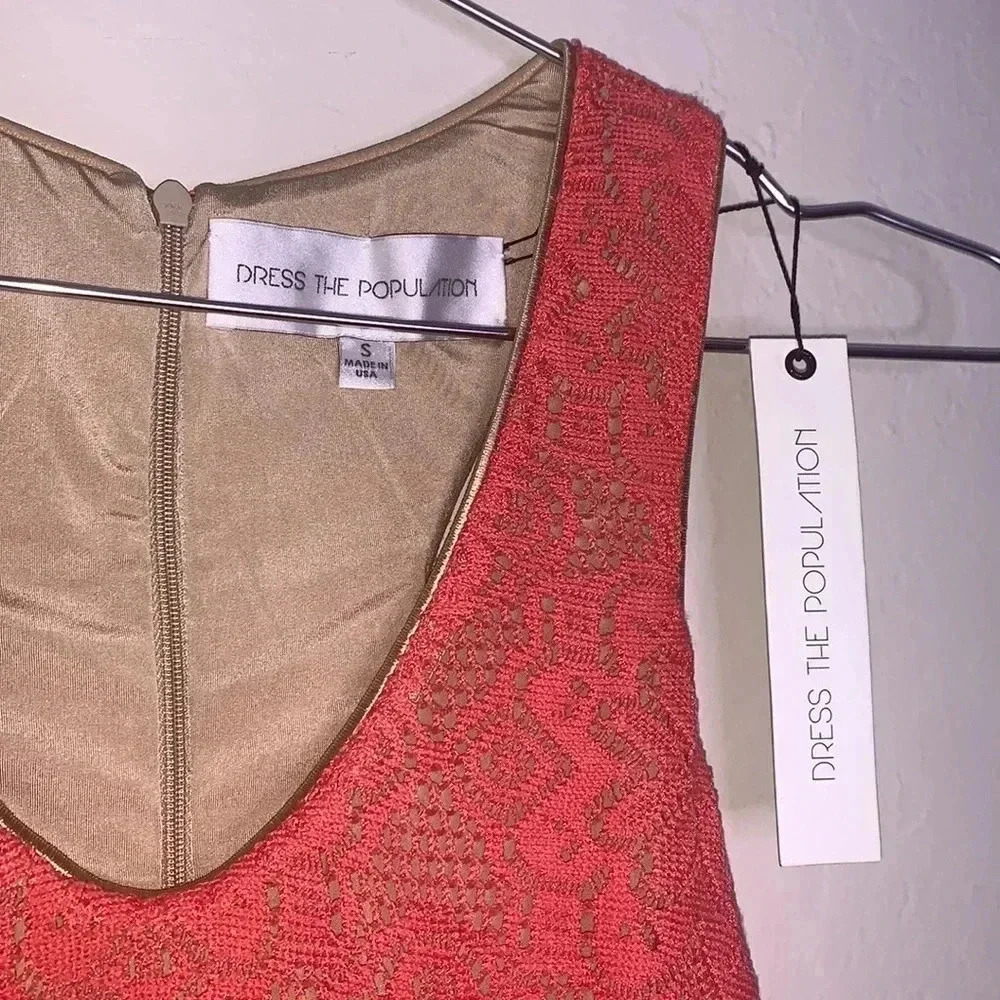 DRESS THE POPULATION 'WENDY" SLEEVELESS LACE CORAL DRESS NWT SIZE SMALL - Picture 5 of 8